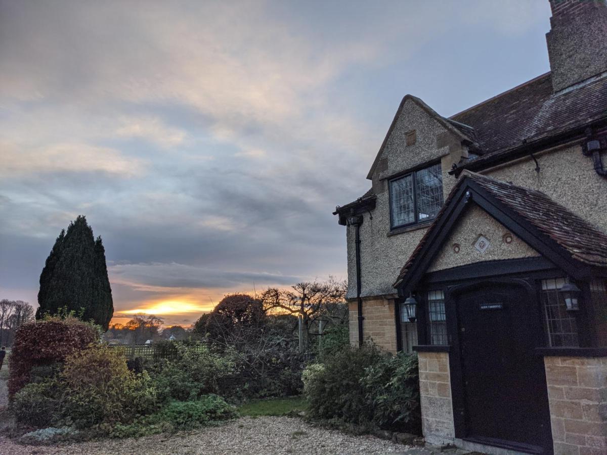 Villa Aldon Farmhouse Yeovil Exterior foto